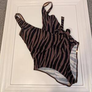 Summersalt Swimsuit The Tie Waist Backflip Modern Zebra in Chocolate - Size 4
